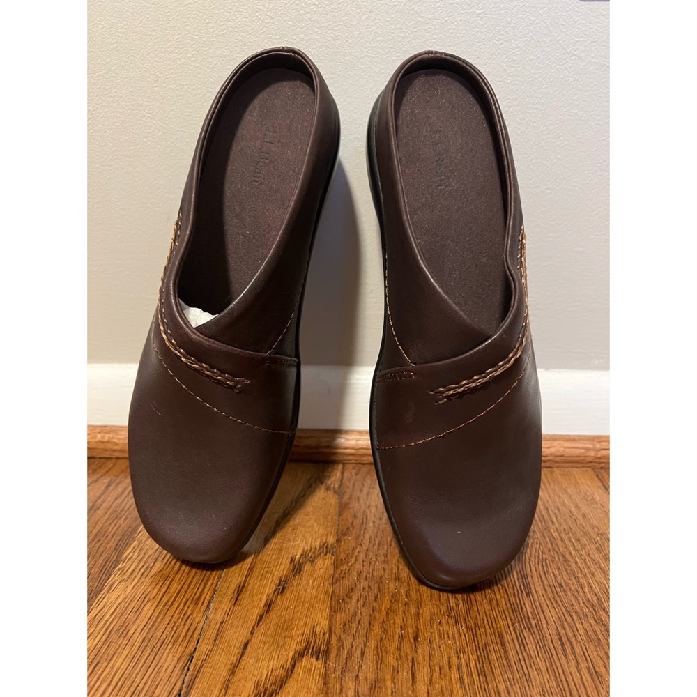 LL Bean Leather Comfort Clogs - Size 8